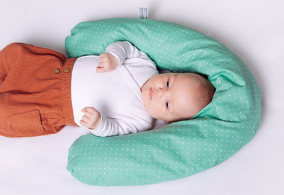 Babykissen zur Lagerung von Babys